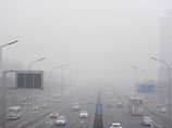 Облако смога, накрывшее Китай, добралось и до Японии. В Пекине торгуют воздухом в банках