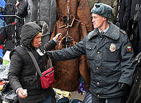 Полиция предложила мигрантам при въезде в Москву оплачивать выдворение