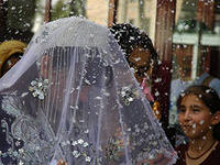 Интернет свадьба: невеста в Душанбе, жених .. в Америке