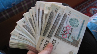 Проблемы с наличными деньгами в Узбекистане не заканчиваются