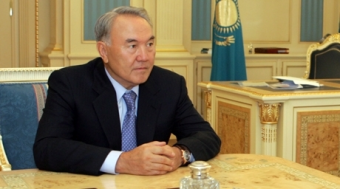 Казахстанцы поблагодарили Назарбаева за перенос повышения пенсионного возраста