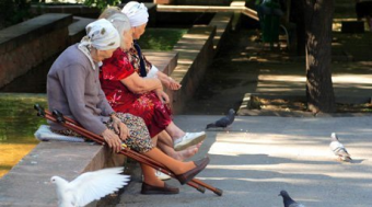 Опубликован график выхода казахстанских женщин на пенсию