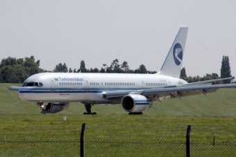 Туркменские авиалинии остались без пилотов; заявление на увольнение подал весь летный состав