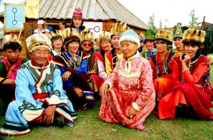 Тесное родство кыргызов с хакасами, алтайцами, шорцами, теленгитами и телеутами