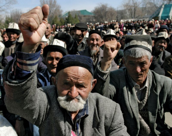 Оппозиция Киргизии грозит превратить грядущую осень в сезон протестных акций