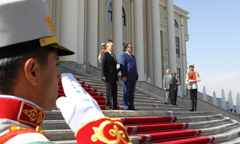 Таджикистан: возможна ли «равноприближенность» к России и США?