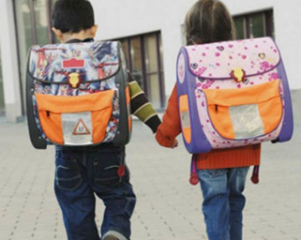Каждому первокласснику Узбекистана подарят ранец со школьными принадлежностями
