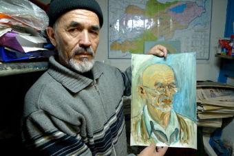 Держать нельзя помиловать. Скромный художник и правозащитник Азимжан Аскаров из узбекского поселения на юге Киргизии стал знаковой фигурой в политике 