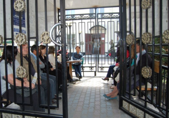Посольство Кыргызстана в РФ разъясняет - кому не разрешен въезд в Россию и почему