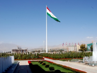 Что знает молодежь Таджикистана о флаге?