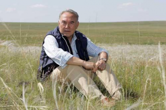 В Казахстане сняли художественную кинотрилогию о президенте страны
