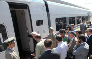 Узбекистан до 2015 года запустит новые туристические поезда