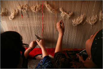 Мона Лиза по-узбекски: Хивинские ткачи создают ковры по фотографиям или картинам