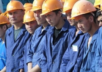 Фантастические зарплаты и три месяца отпуска: как работают китайцы в Казахстане