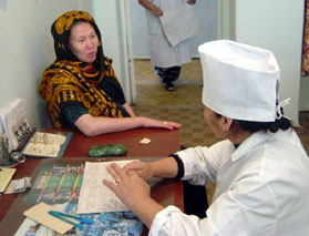 Туркменистан. За блестящими фасадами новых медцентров –  безнадежность больных и некомпетентность врачей