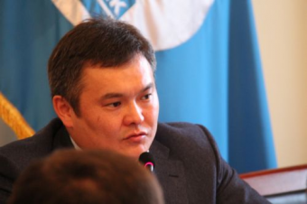 Председатель горкенеша Бишкека готов освободить место свободно говорящему по-кыргызски депутату