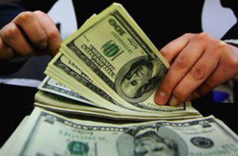 Нацбанк: Рост курса доллара в Кыргызстане вызван ослаблением рубля