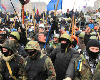Силы самообороны Евромайдана захватили партию Камазов, шедших в Казахстан 
