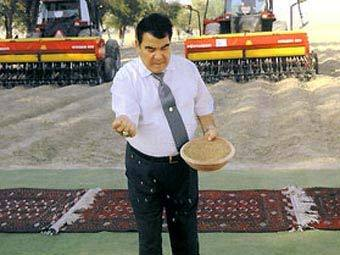 В Туркменистане начался сев хлопчатника