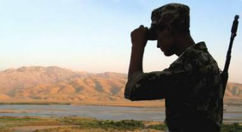 Кыргызстан по просьбе Таджикистана открыл некоторые пропускные пункты на границе