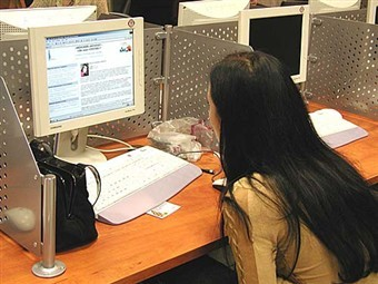 Интернет-кафе в Ташкенте о “параноидальной выдумке” властей