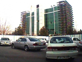 Сносится еще одно здание в центре Ашхабада - визитная карточка туркменской столицы времен СССР