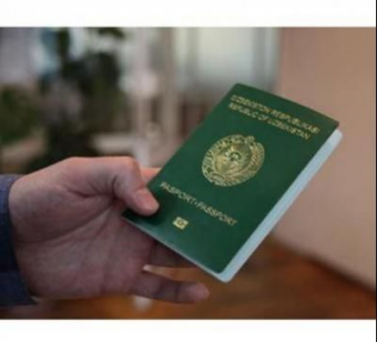 Сотрудников госучреждений Узбекистана заставляют срочно менять паспорта