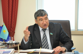 «Отмахнуться от идеологии не получится», - доктор политических наук Казахстана, профессор К.Бурханов