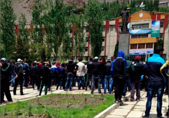 Таджикистан: В Хороге прошел митинг в связи с беспорядками. Его участники выдвинули ряд требований к властям