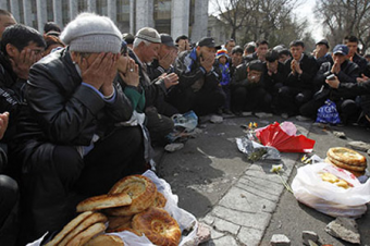 Кыргызстан: Активисты узбекской общины, живущие за рубежом, напомнили о «проблеме июня-2010»
