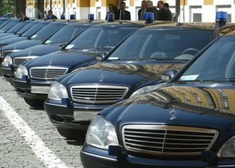 Дорогие авто приобретаются для поддержания имиджа государства - казахстанские чиновники