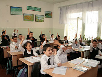 С сентября в 40 школах Таджикистана будет внедрена новая система оценок