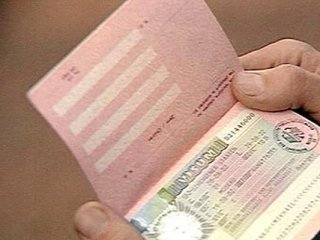 Россия: Непохожему на свое фото кыргызстанцу до сих пор не вернули паспорт