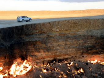 Туркменистан: В горящем уже более 40 лет газовом кратере Дарваза обнаружены живые организмы