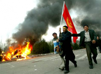 Революция 2005 года в Киргизии обошлась ее организаторам в $52 млн