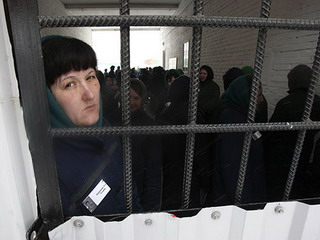 Казахстан. Женщина-заключенная: молодая, обычно с детьми