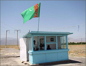 Туркменистан возводит на границе с Афганистаном заграждения из колючей проволоки