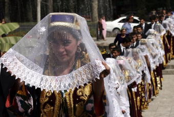 Таджикистан: когда приходят свадебные инспекторы