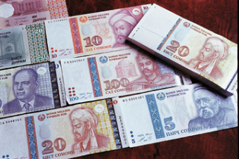 Нацбанк Таджикистана попросил граждан не паниковать из-за курса валют