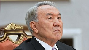 Назарбаев призвал Запад беречь Путина