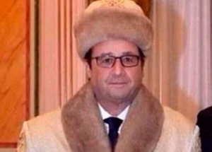 Фото президента Франции в казахском чапане взорвало интернет 