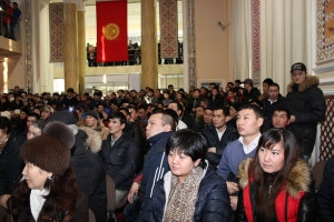 Кыргызские мигранты обеспокоены в связи с оформлением патента для приема на работу в России