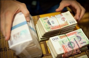 В ожидании «великого будущего»: Узбекистан охватили массовые задержки зарплат