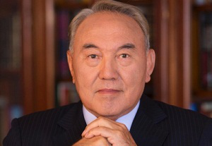 Российские академики наградили Назарбаева за мужество