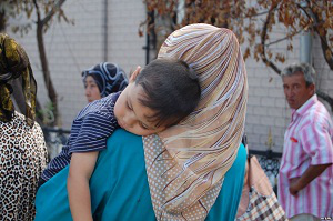 Узбекских матерей-студенток лишили пособий по уходу за ребенком