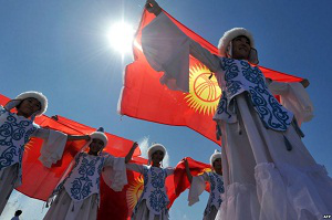 Короли и президенты: что пожелали Атамбаеву и кыргызстанцам