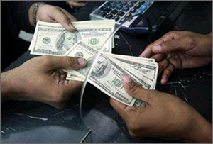 Россия: Объем денежных переводов в Узбекистан и Таджикистан упал более чем вдвое