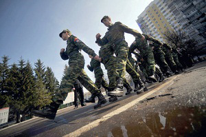Мир: Таджикские призывники, негодные к службе, требуют принять их в армию