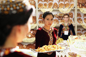 Население Туркменистана заплатит за Азиаду-17