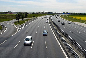 Казахстан привлечет 8 миллиардов долларов на строительство автомобильных дорог